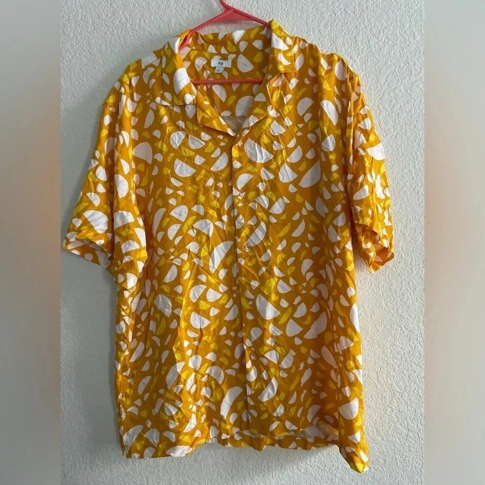 Dip button down short sleeve yellow and white shirt size L
